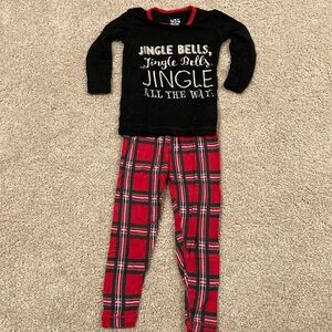 Kickee Pants 3T Christmas pajamas. EUC, these run very small in my opinion